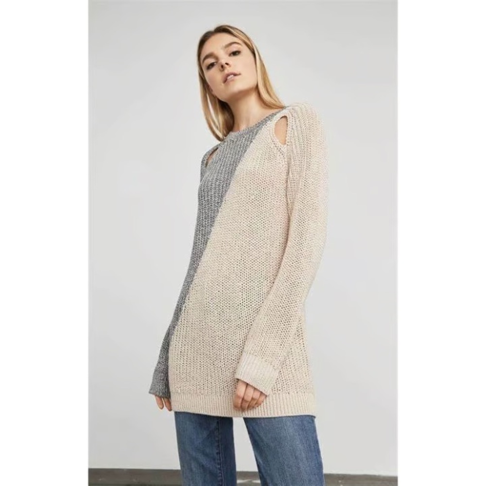 BCBGMaxAzria Two-Tone Cream and Gray Sweater